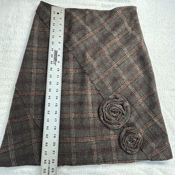 Kenzo Paris Womens Taupe Plaid Wool Blend Skirt Size 40 Flower Embossed Lined - Picture 10 of 10